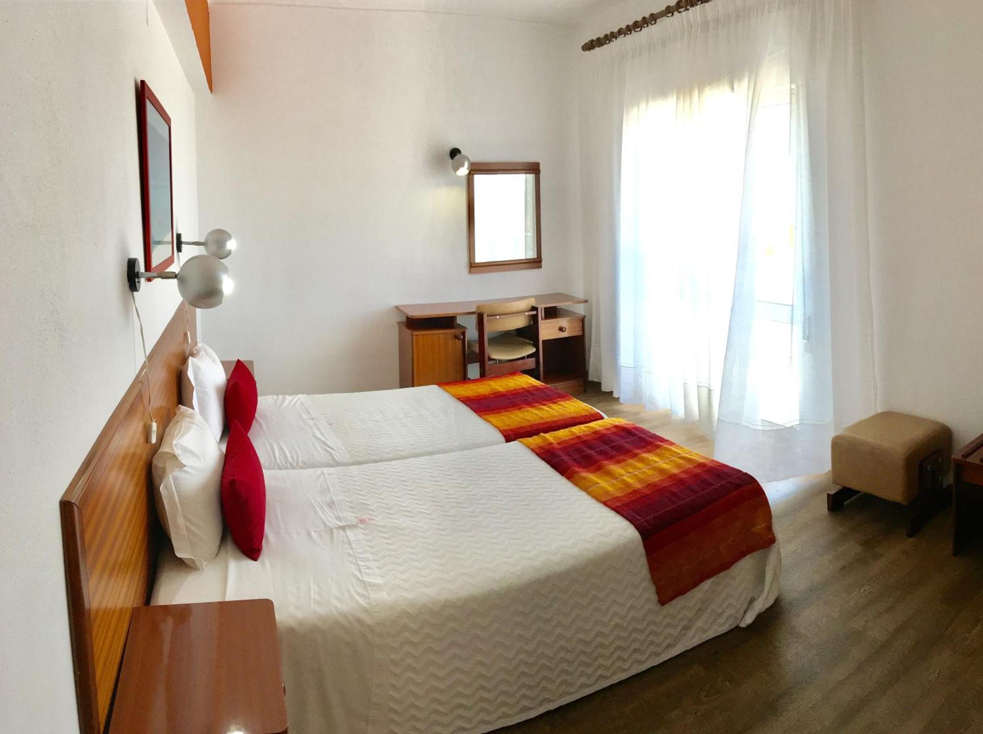 Rosamar Apartamentos Armação de Pêra Oda fotoğraf