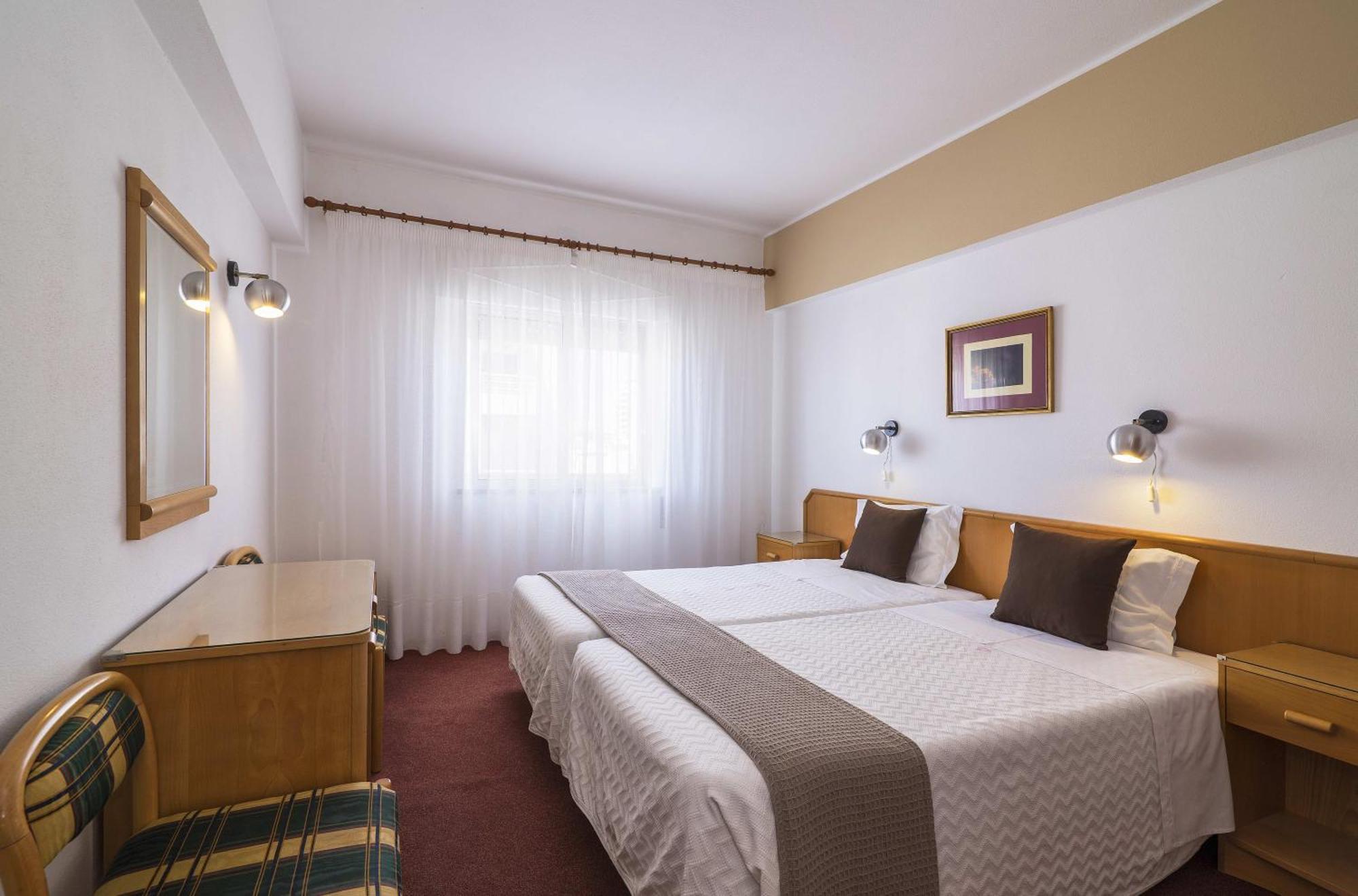 Rosamar Apartamentos Armação de Pêra Oda fotoğraf